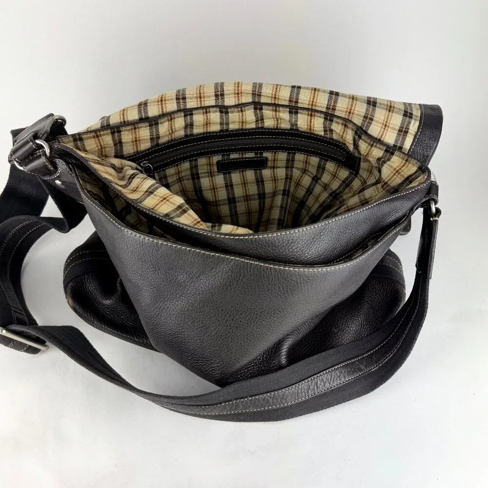 Levenger Fine Leather Messenger Bag 16x13